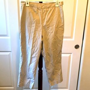 Capris pants size 6